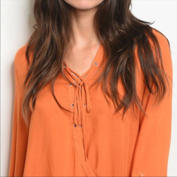 🆕❗️LAST ONE❗️143rd STYLE HAUS LACE UP TOP - Picture 2 of 7